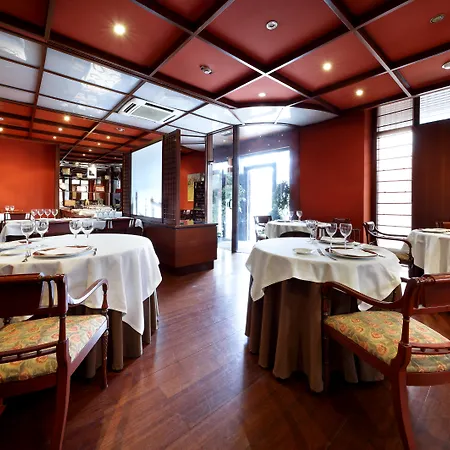 Crisol Puerta De Hotel Burgo