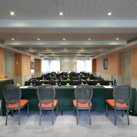 Crisol Puerta De Hotel 4*