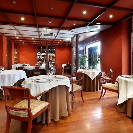 Crisol Puerta De Hotel 4*