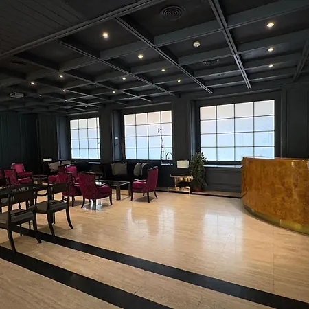 Hotel B&B Hotel Burgos 4*