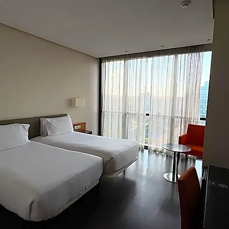B&B Hotel Burgos Ξενοδοχείο 4*