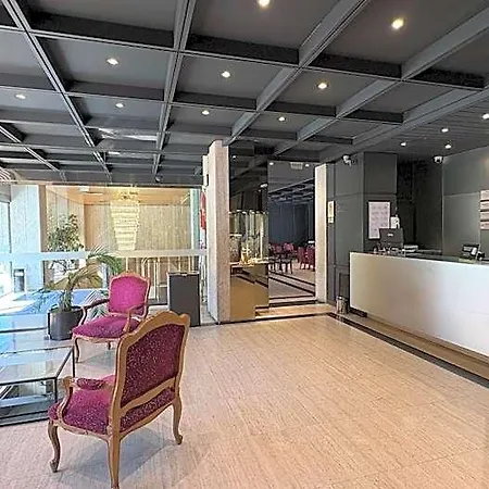 B&B Hotel Burgos Ξενοδοχείο 4*