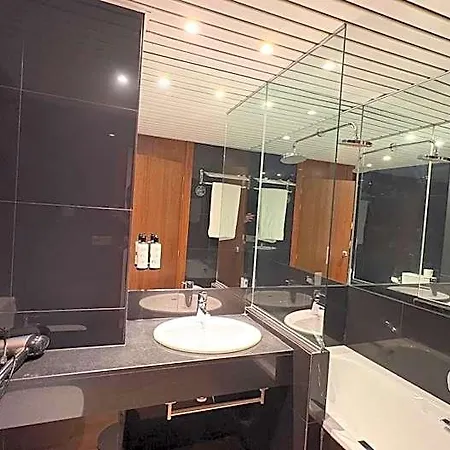 B&B Hotel Burgos 4* Burgo