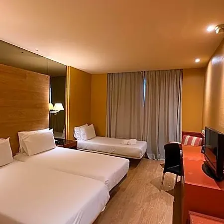 B&B Hotel Burgos 4*