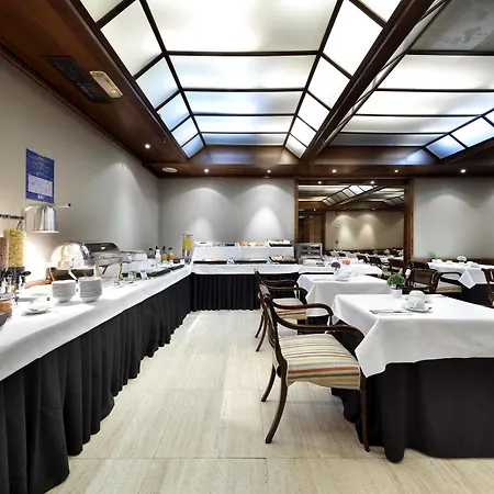 Crisol Puerta De Hotel 4*