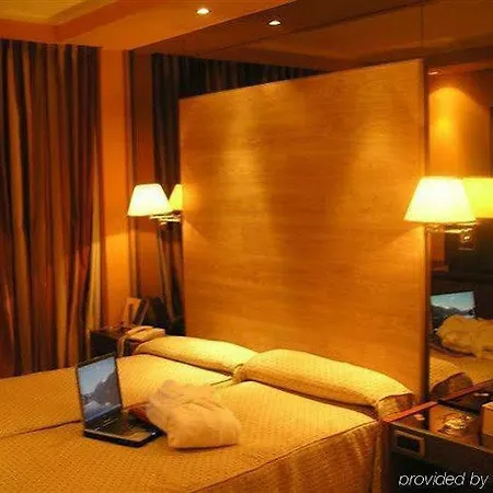 B&B Hotel Burgos 4* Burgo