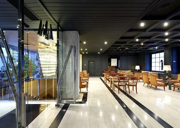 Hotel B&B Hotel Burgos 4*