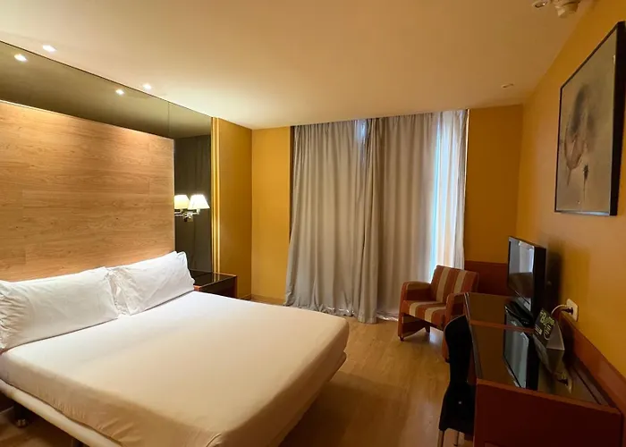 Hotel B&B Hotel Burgos 4*