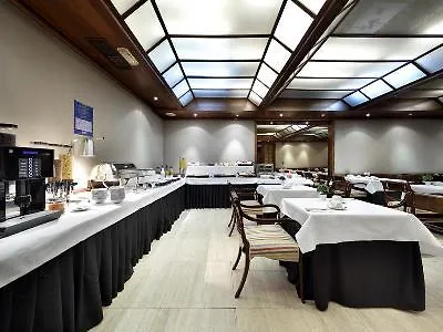 B&B Hotel Burgos 4* Burgo